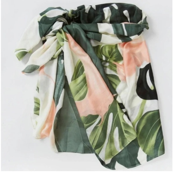 Virginia Wolf Multi Wear Wrap - Picture 6 of 15